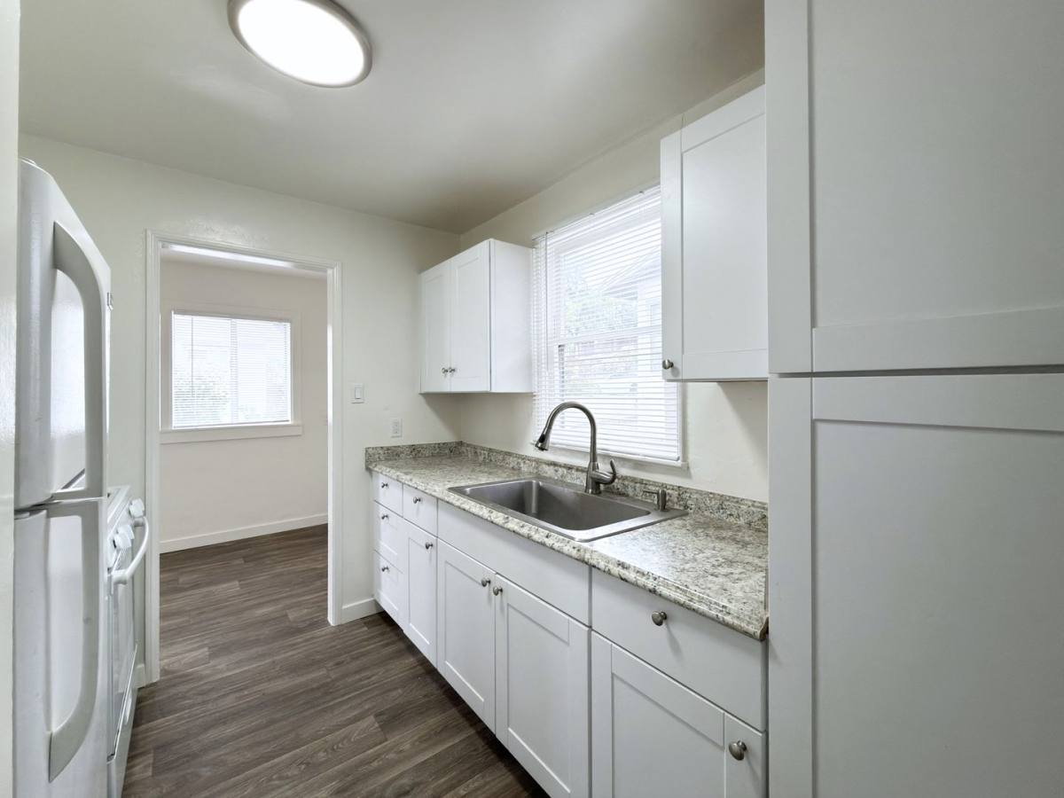 Apartment for rent at 318 Washington St, Vista, CA 92084