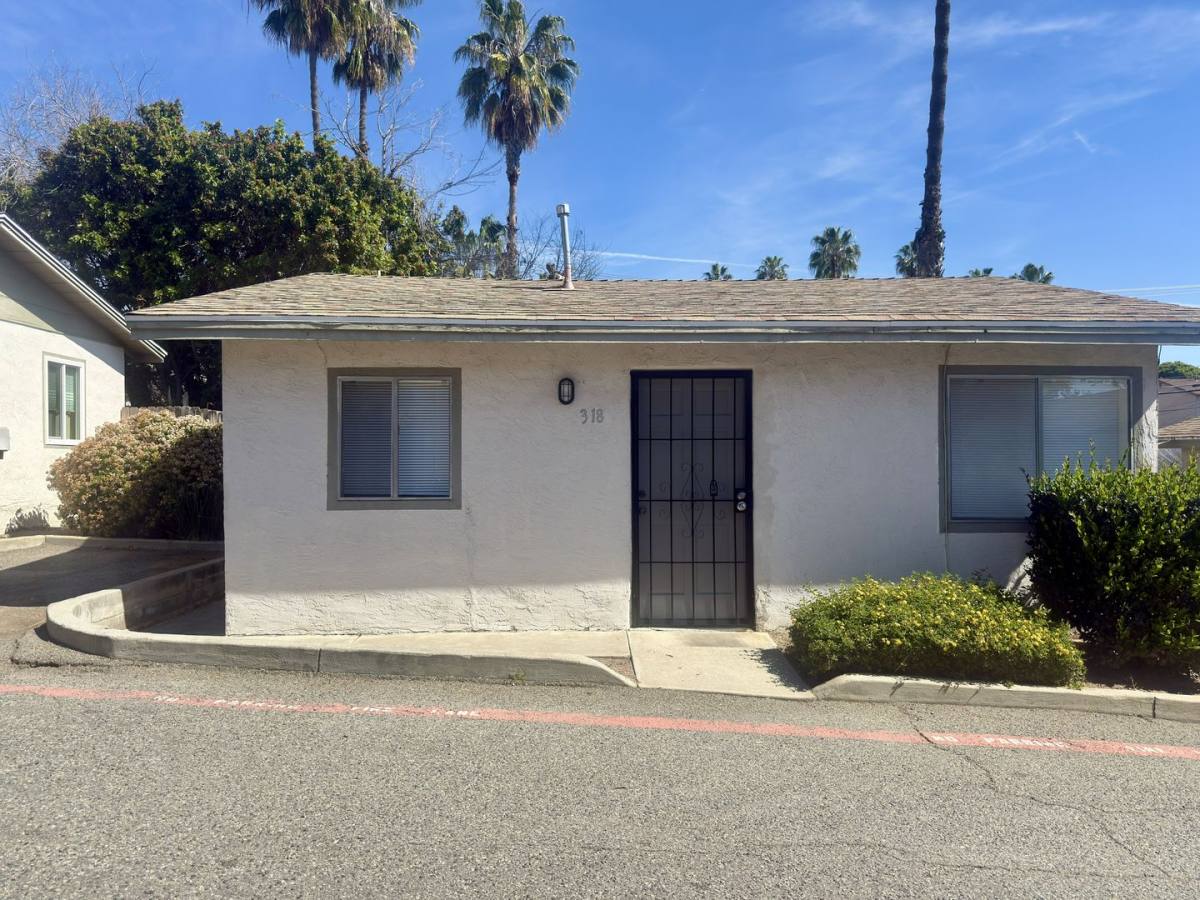 Apartment for rent at 318 Washington St, Vista, CA 92084