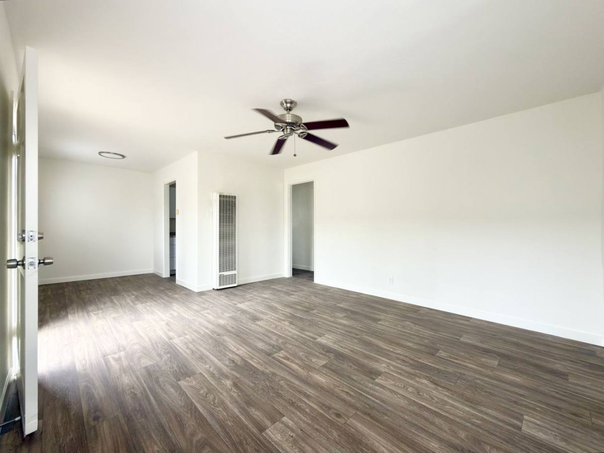 Apartment for rent at 318 Washington St, Vista, CA 92084