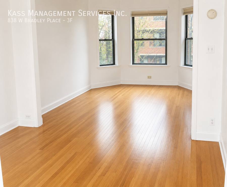 Apartment for rent at 838 W Bradley Place #3F, Chicago, IL 60613