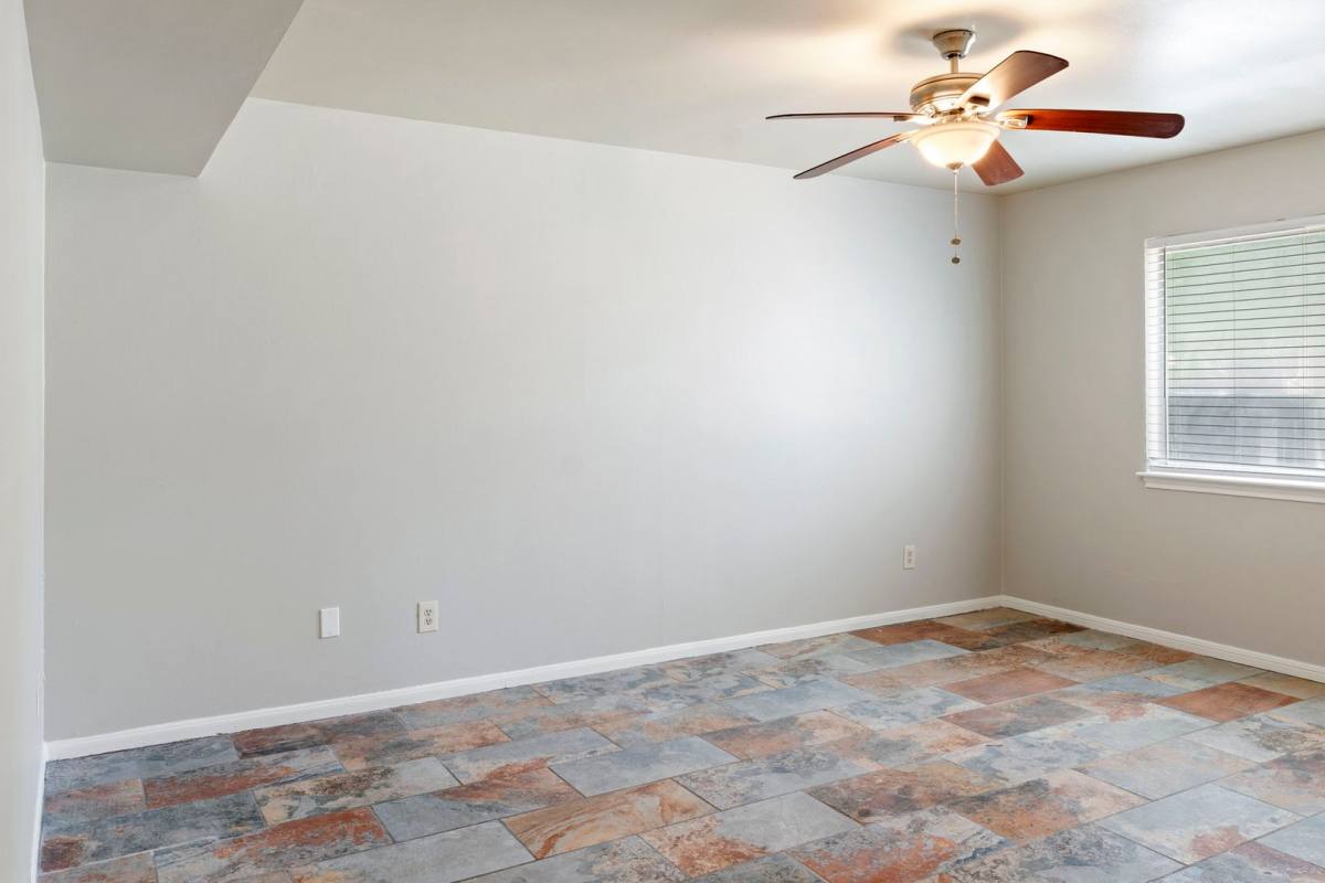Townhouse for rent at 206 Waters Edge, Huntsville, TX 77340