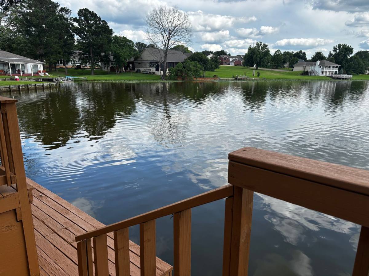 Townhouse for rent at 206 Waters Edge, Huntsville, TX 77340
