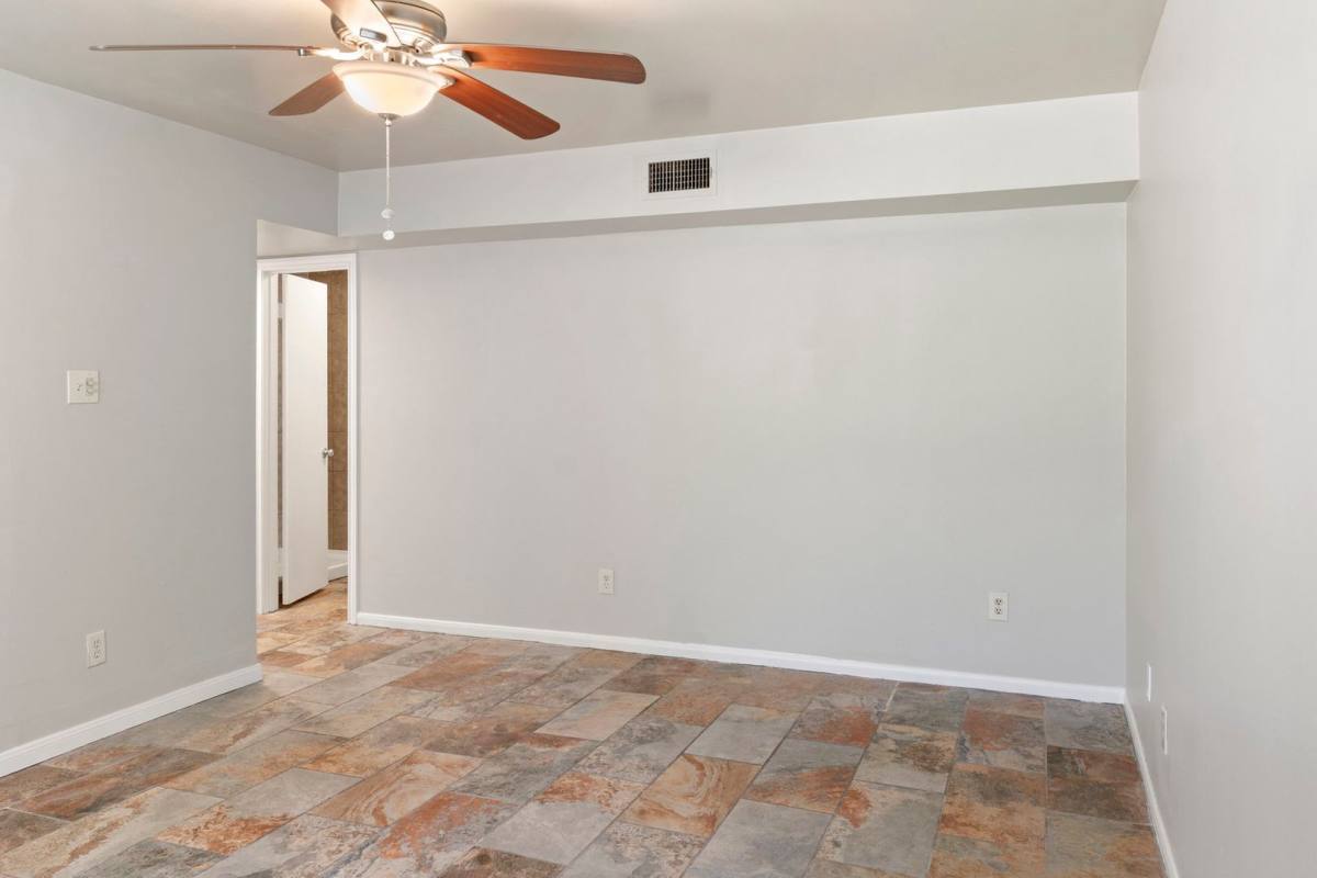 Townhouse for rent at 206 Waters Edge, Huntsville, TX 77340