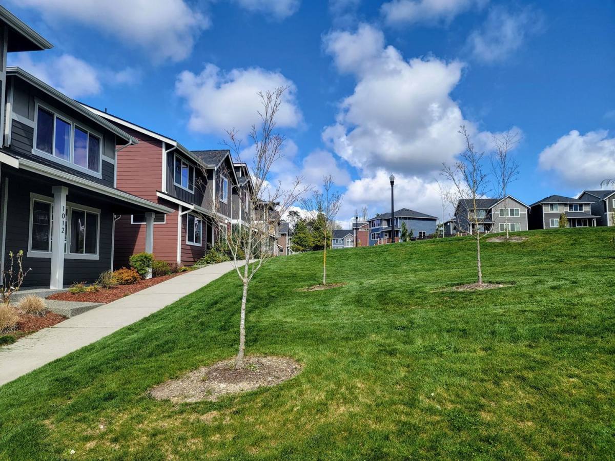 House for rent at 1012 Sedonia St, Bremerton, WA 98310