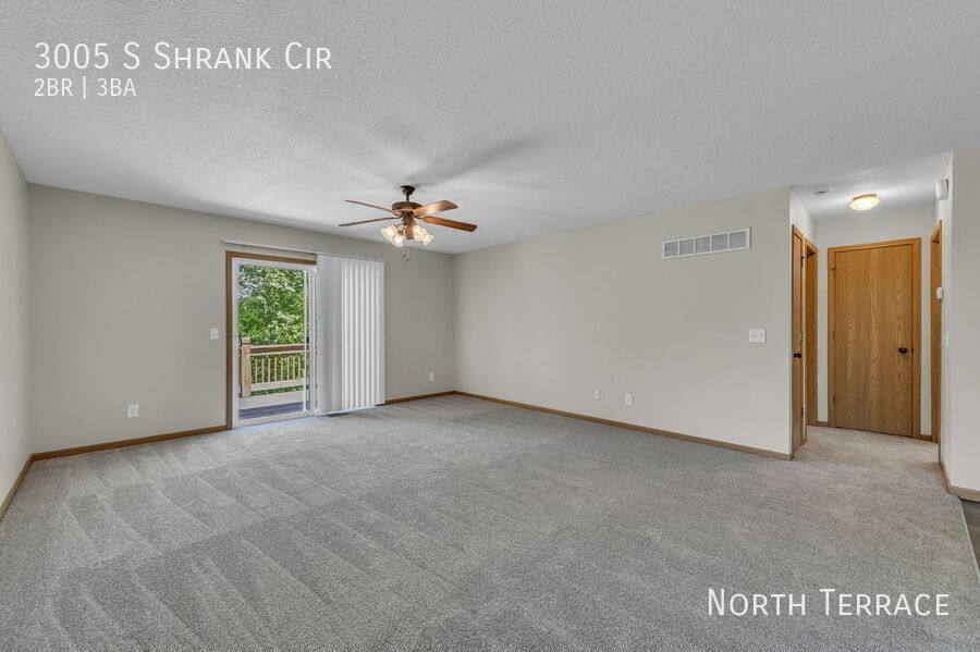 Townhouse for rent at 3005 S Shrank Circle, Independence, MO 64055