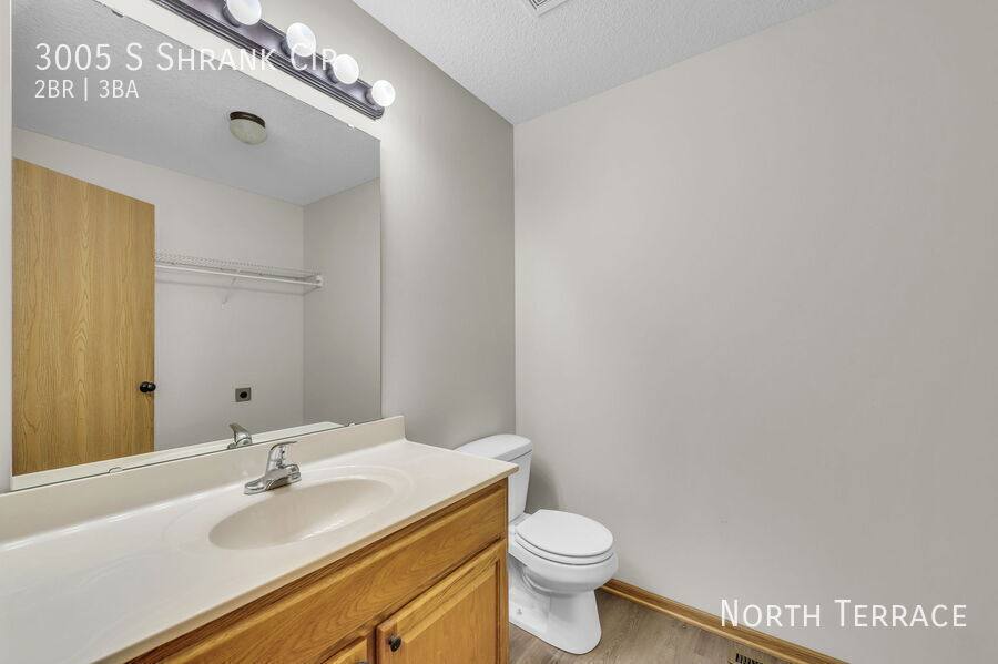 Townhouse for rent at 3005 S Shrank Circle, Independence, MO 64055