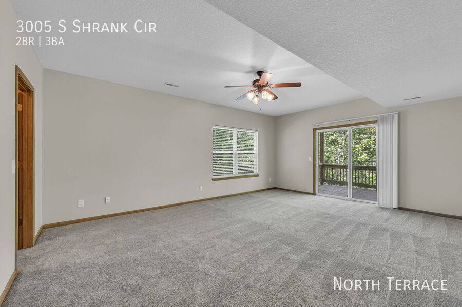 Townhouse for rent at 3005 S Shrank Circle, Independence, MO 64055