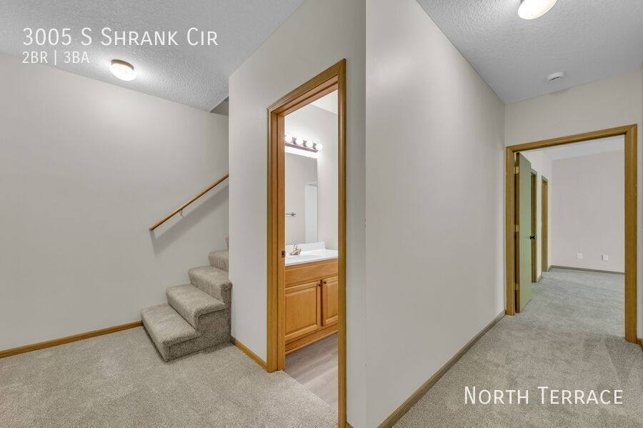 Townhouse for rent at 3005 S Shrank Circle, Independence, MO 64055