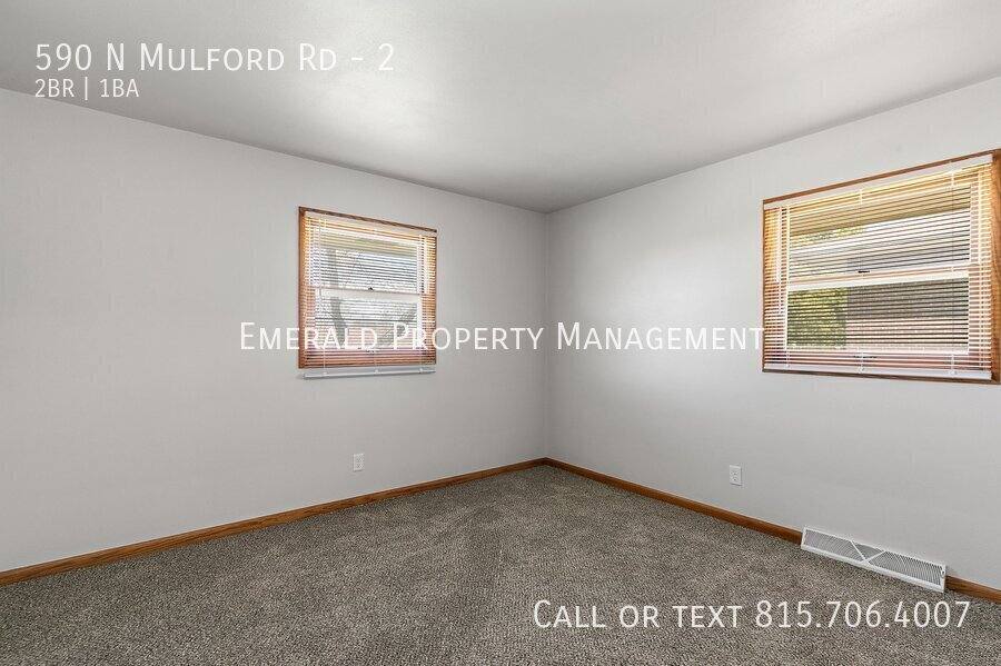 Apartment for rent at 590 N Mulford Rd #2, Rockford, IL 61107