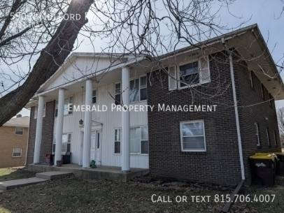 Apartment for rent at 590 N Mulford Rd #2, Rockford, IL 61107