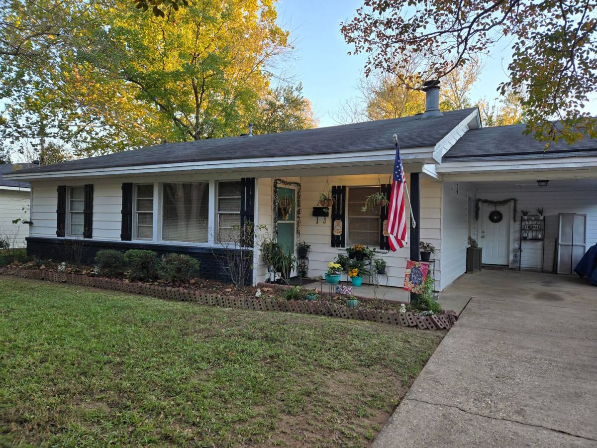 House for rent at 243 Justin Ave, Shreveport, LA 71105
