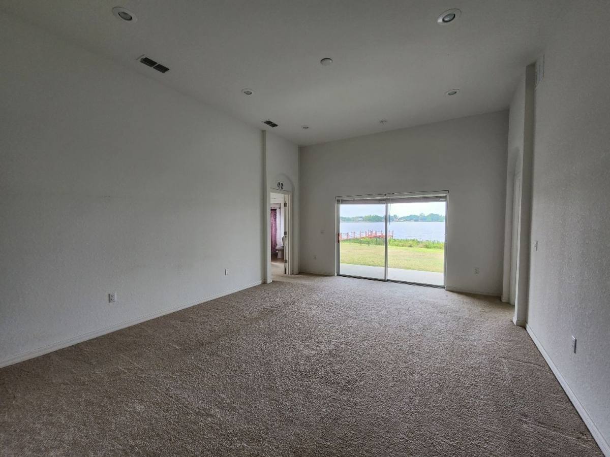 House for rent at 737 Buccaneer Blvd, Winter Haven, FL 33880