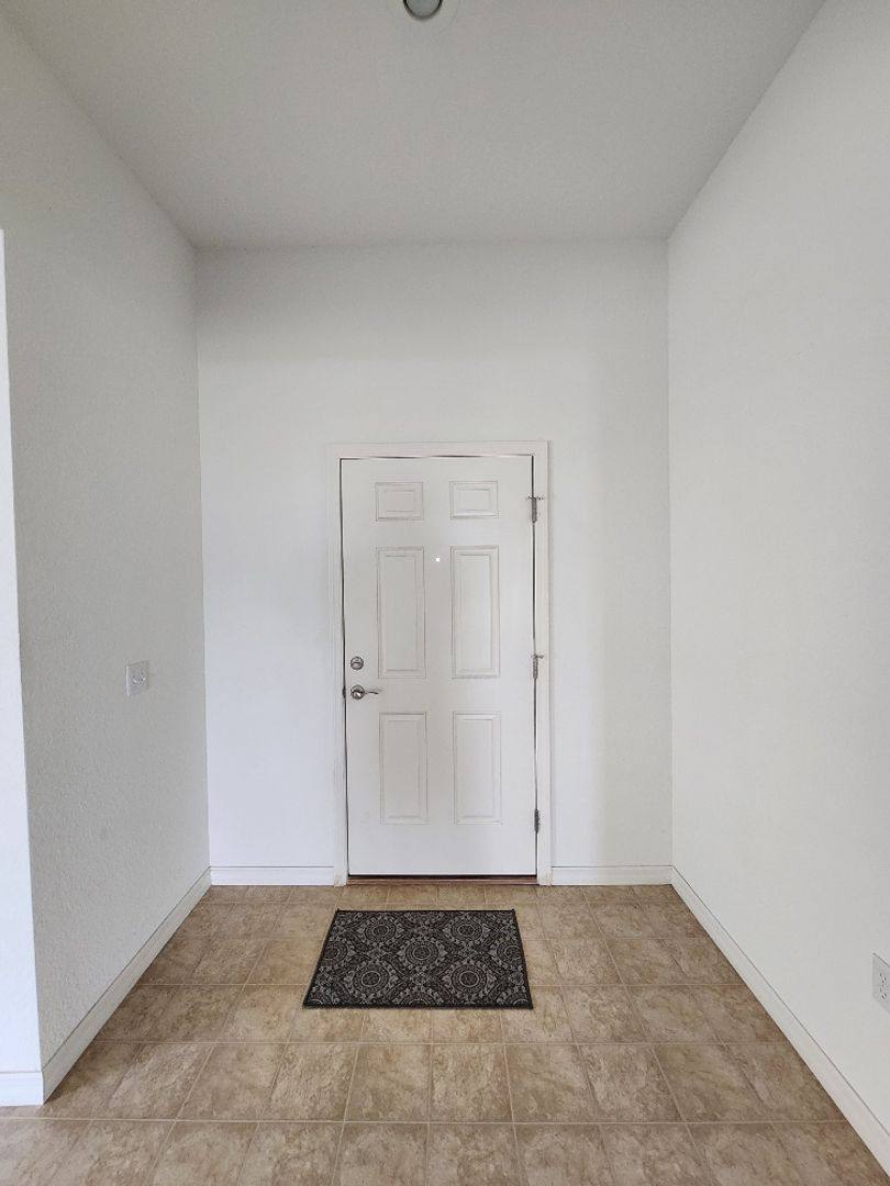 House for rent at 737 Buccaneer Blvd, Winter Haven, FL 33880