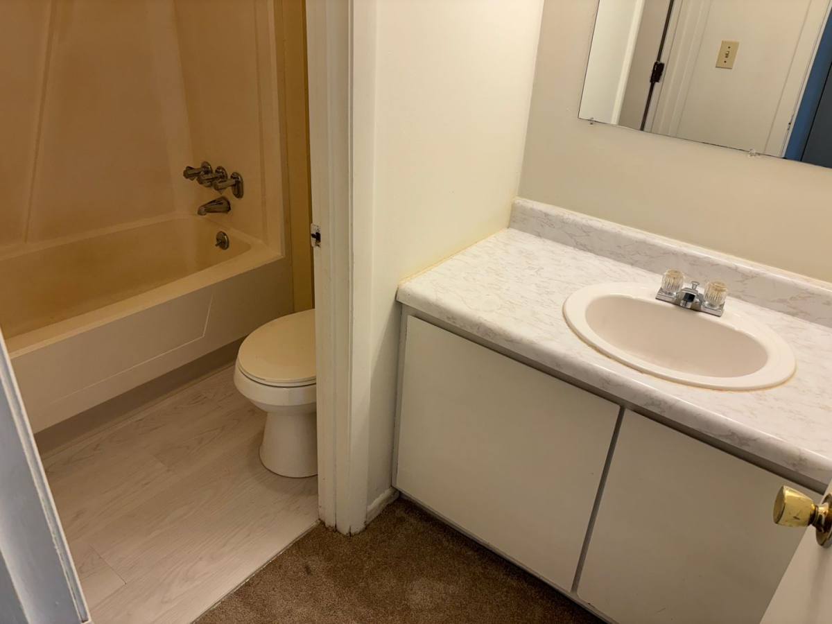 Apartment for rent at 6225-6235 Lincolnshire, Grand Rapids, MI 49546