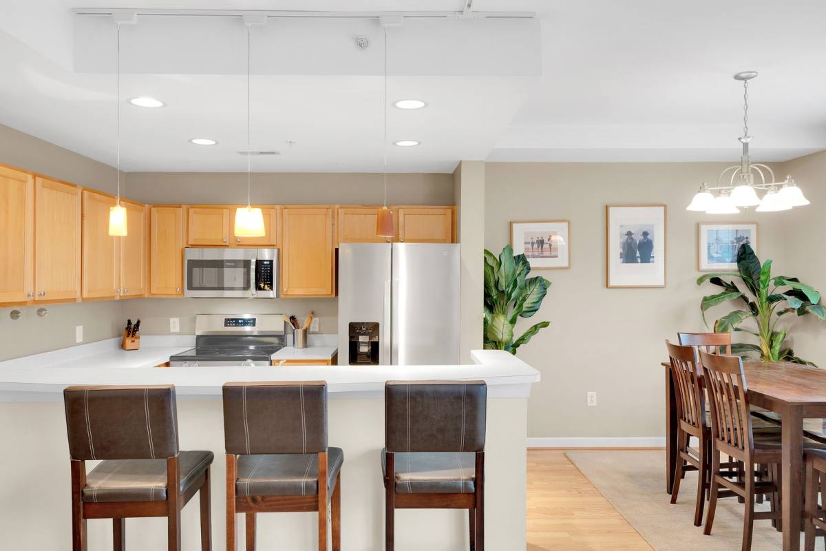 Condo for rent at 718 W Trade St, Charlotte, NC 28202