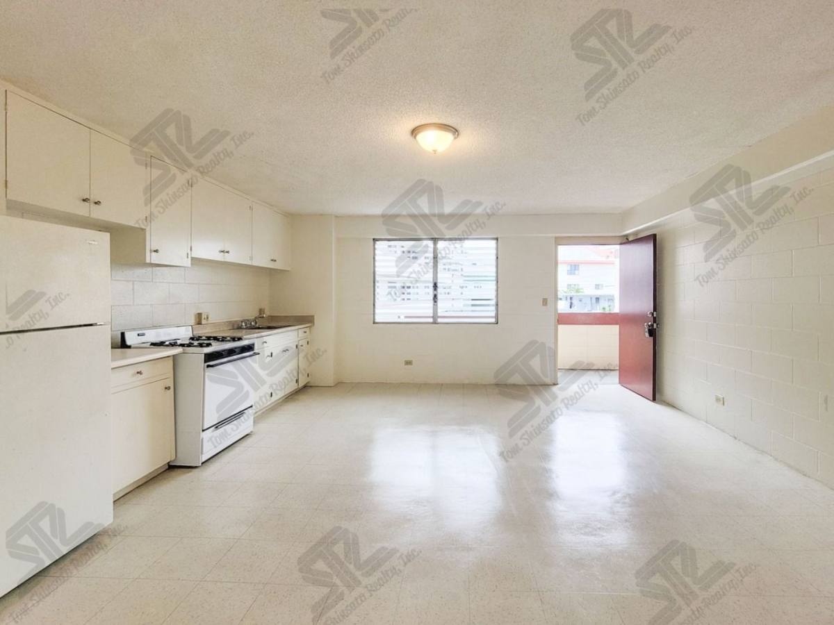 Apartment for rent at 526 N School St, Honolulu, HI 96817