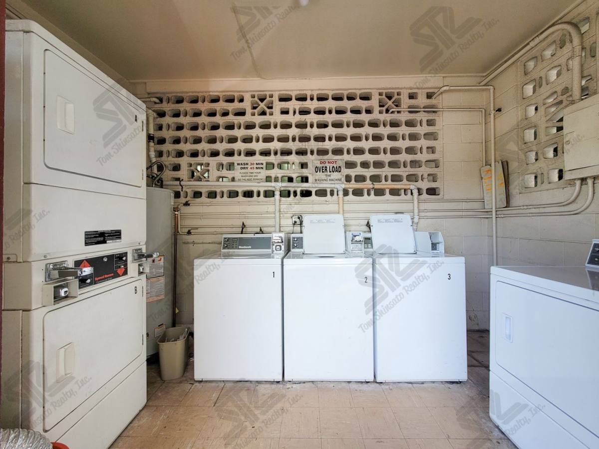 Apartment for rent at 526 N School St, Honolulu, HI 96817