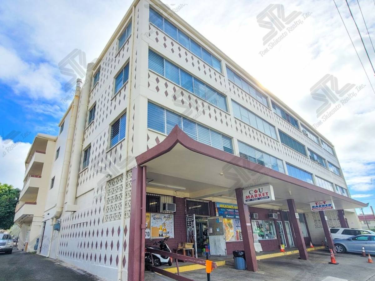 Apartment for rent at 526 N School St, Honolulu, HI 96817