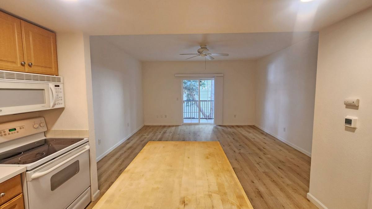 Apartment for rent at 1033 S St, Sacramento, CA 95811