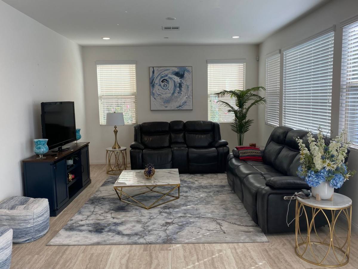 House for rent at 982 Sea Glass Way, San Diego, CA 92154