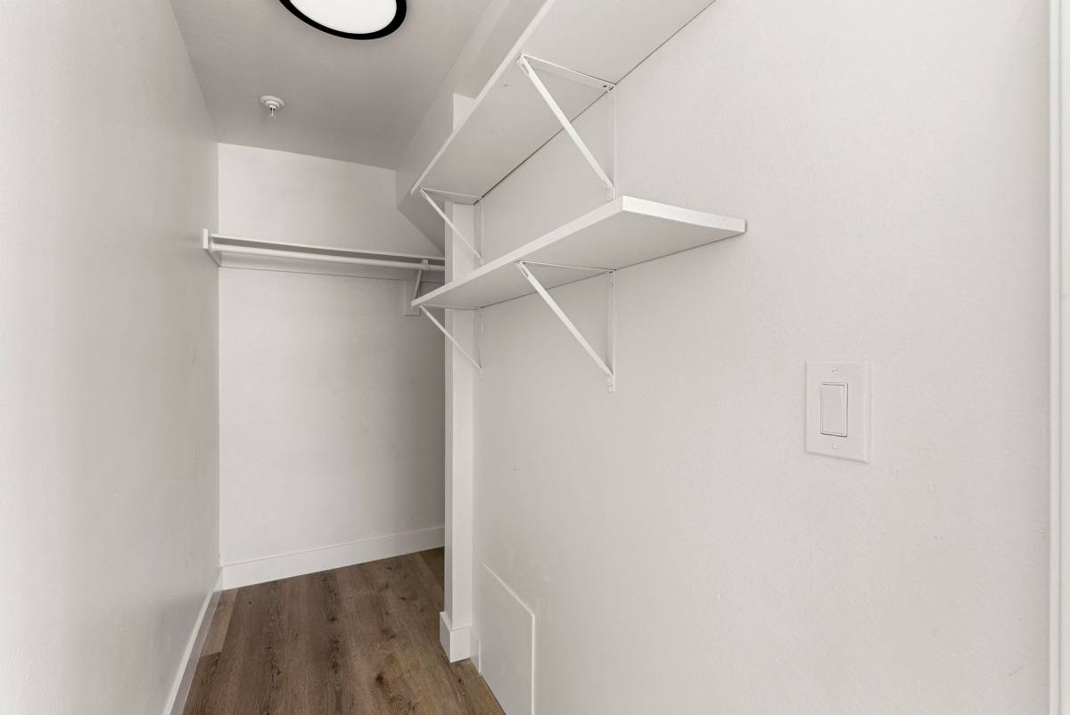 Apartment for rent at 321 S Berendo St, Los Angeles, CA 90020