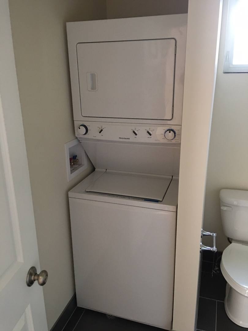 Apartment for rent at 1323 W 18th Place, Chicago, IL 60608