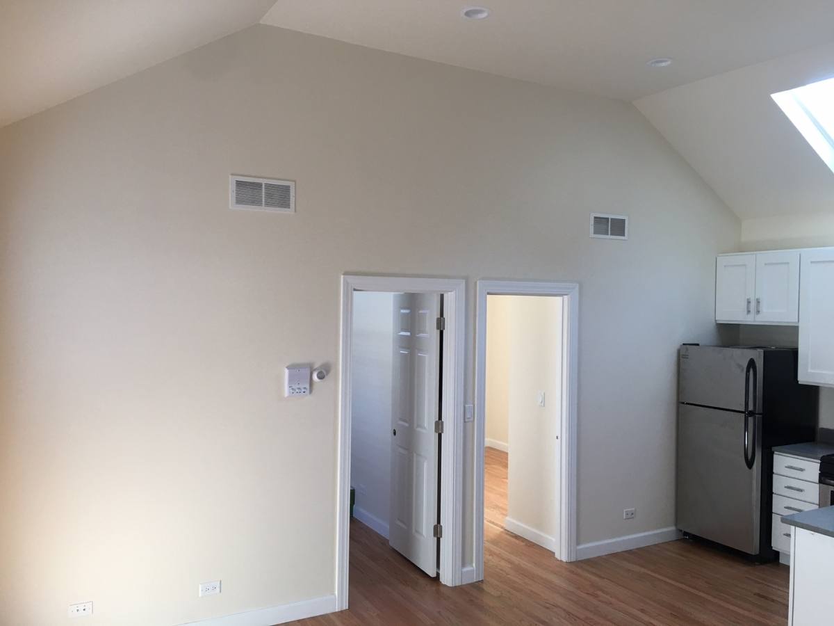 Apartment for rent at 1323 W 18th Place, Chicago, IL 60608