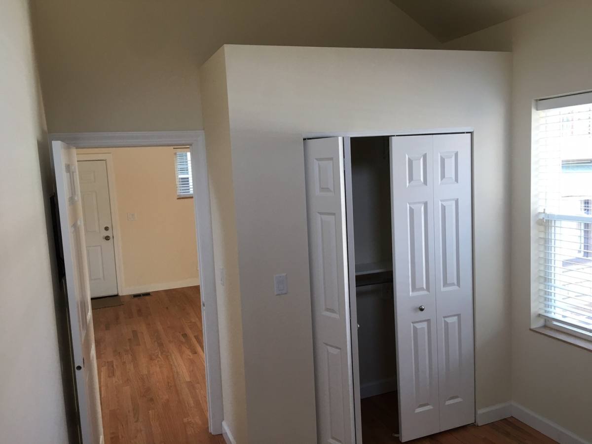 Apartment for rent at 1323 W 18th Place, Chicago, IL 60608