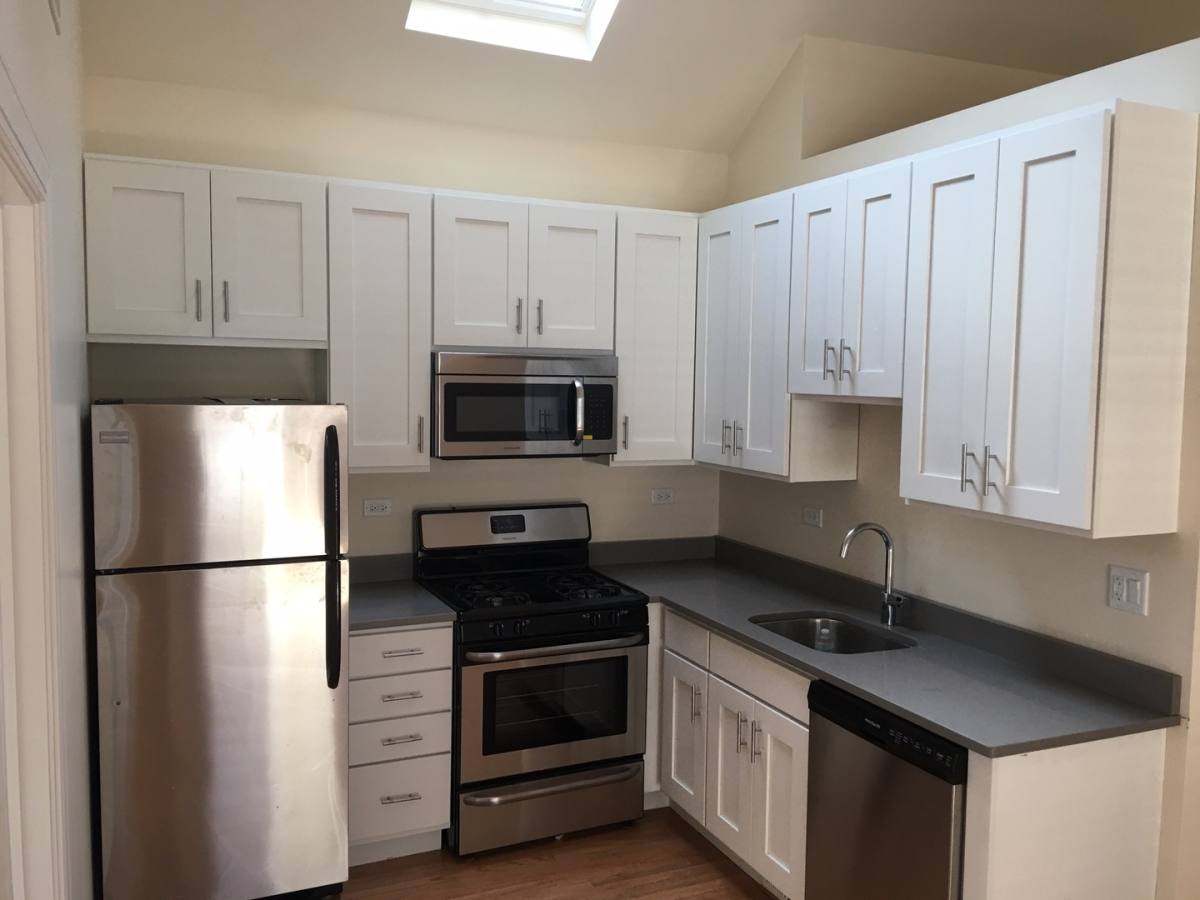 Apartment for rent at 1323 W 18th Place, Chicago, IL 60608