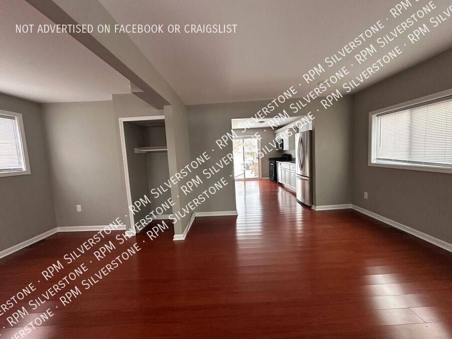 House for rent at 3113 Emmons Ave, Rochester, MI 48307