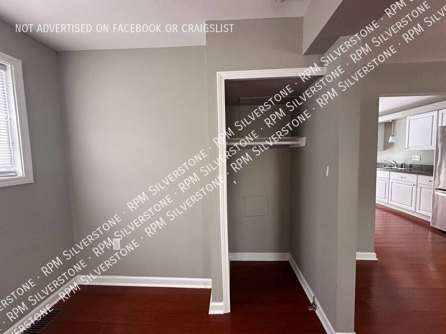 House for rent at 3113 Emmons Ave, Rochester, MI 48307