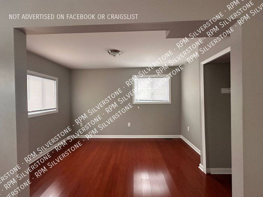 House for rent at 3113 Emmons Ave, Rochester, MI 48307