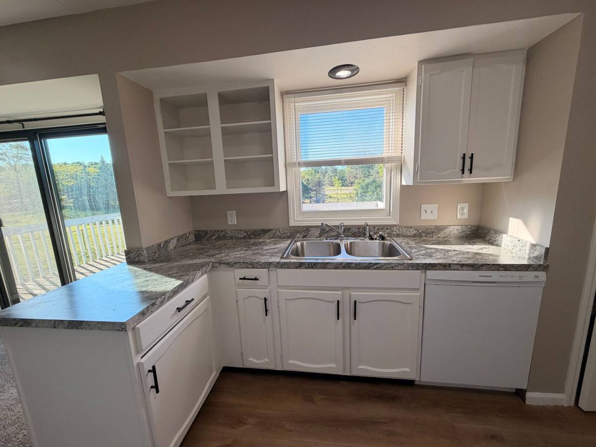 Townhouse for rent at 6672 Pleasantview St NE, Rockford, MI 49341