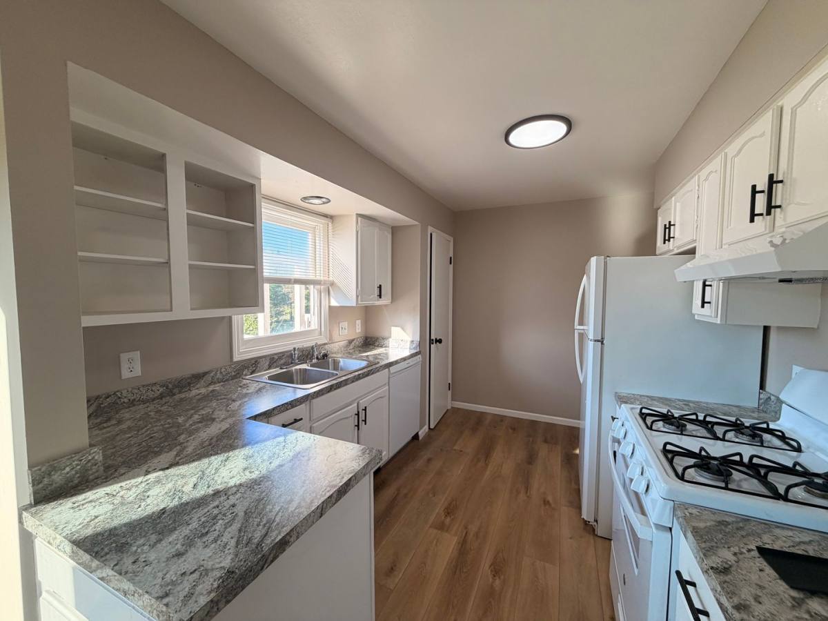 Townhouse for rent at 6672 Pleasantview St NE, Rockford, MI 49341