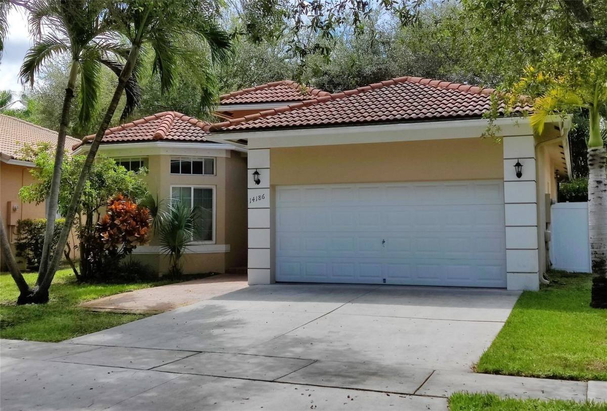 House for rent at 14186 SW 32nd St, Hollywood, FL 33027