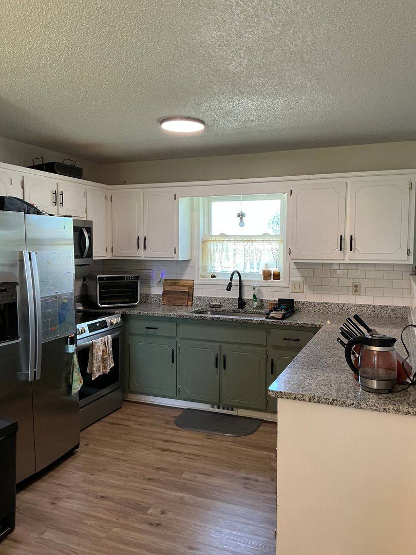 House for rent at 1925 Timberline Circle, Oak Grove, KY 42262