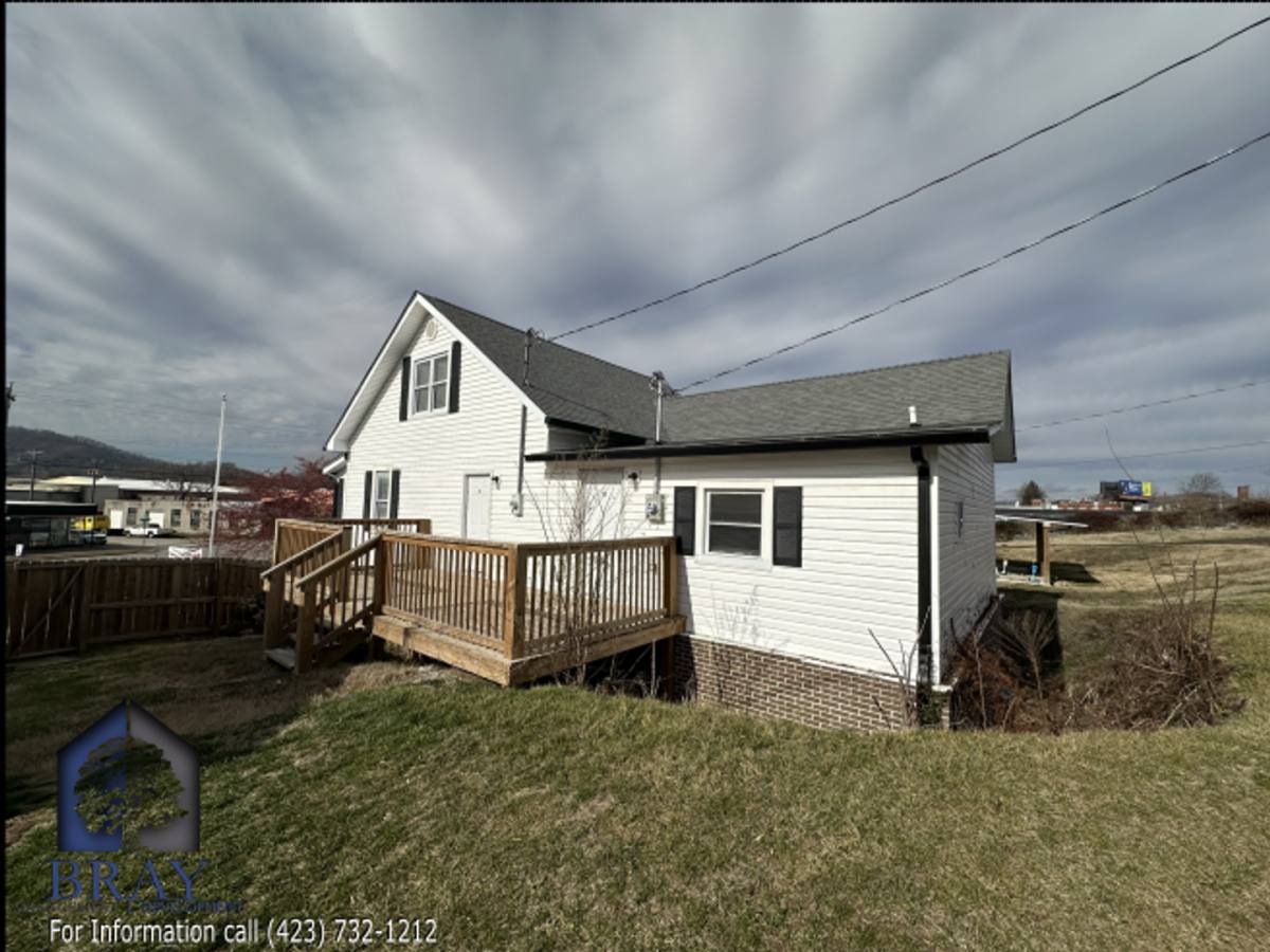 Apartment for rent at 733 E Sullivan St, Kingsport, TN 37660