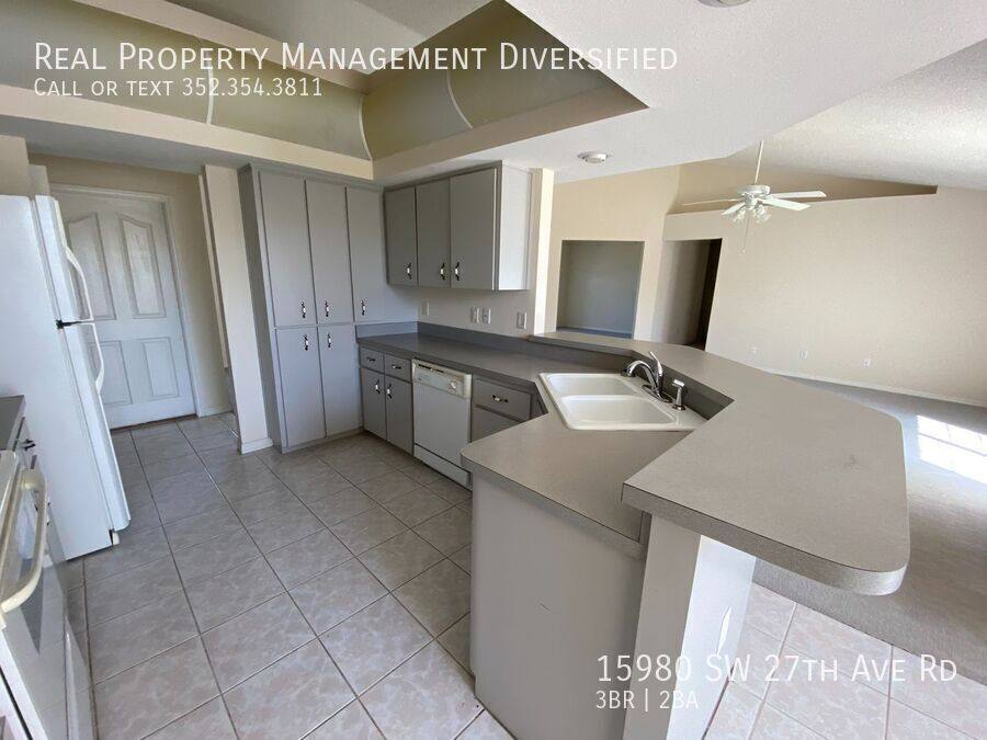 House for rent at 15980 SW 27th Ave Rd, Ocala, FL 34473