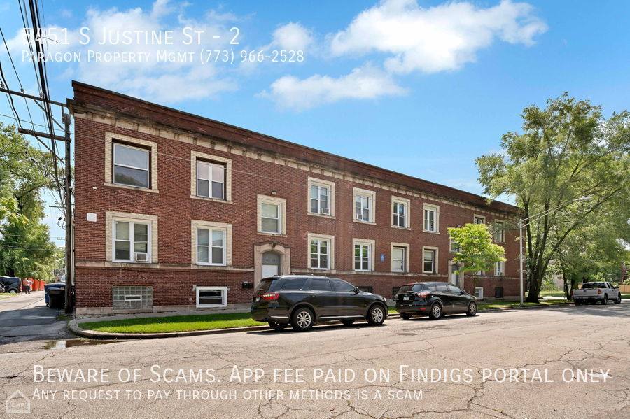 Apartment for rent at 5451 S Justine St #2, Chicago, IL 60609