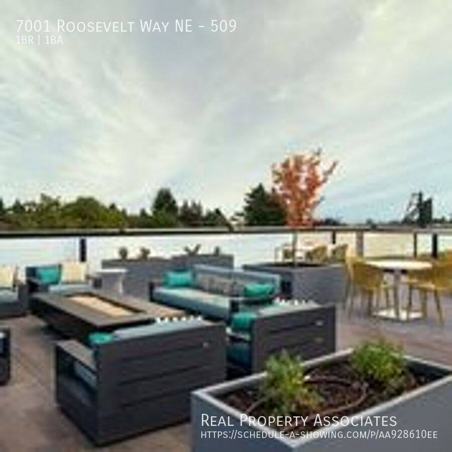 Apartment for rent at 7001 Roosevelt Way NE #509, Seattle, WA 98115