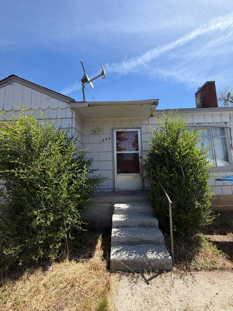 House for rent at 1845 Lakeview, Klamath Falls, OR 97601
