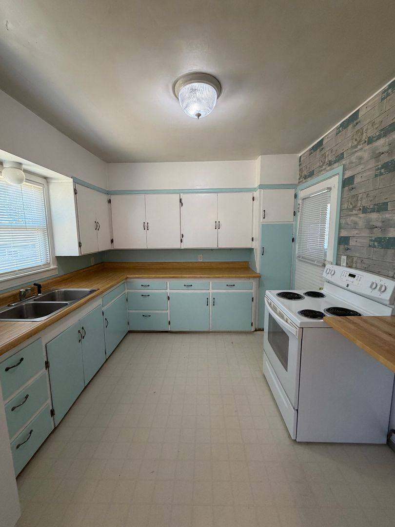 House for rent at 1845 Lakeview, Klamath Falls, OR 97601