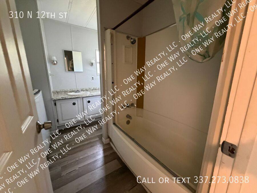 House for rent at 310 N 12th St, Kinder, LA 70648