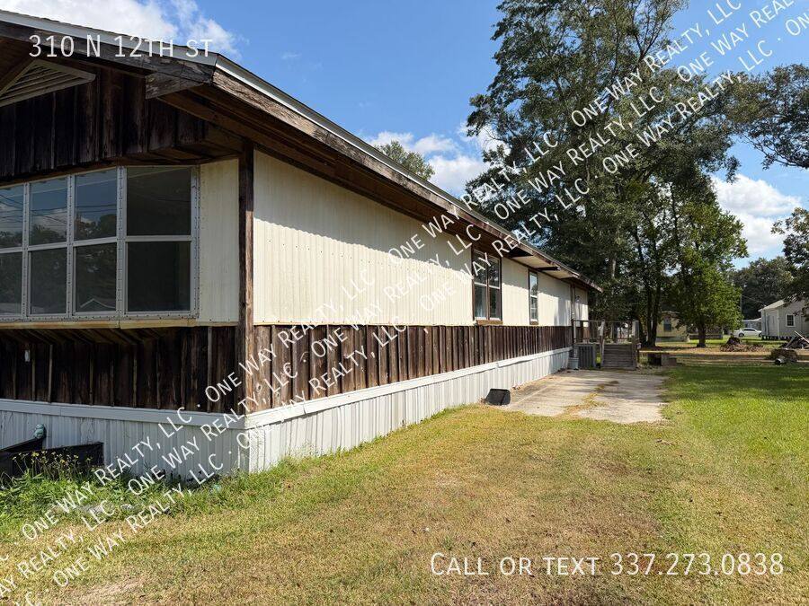 House for rent at 310 N 12th St, Kinder, LA 70648