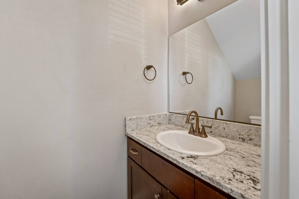 Townhouse for rent at 1064 SE Leonel Lane, Bend, OR 97702
