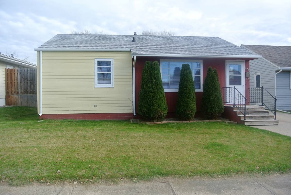 House for rent at 620 17th St NW, Minot, ND 58701