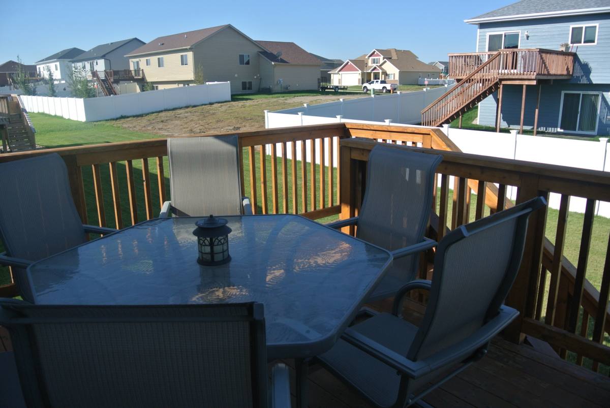 House for rent at 2633 17th St NW, Minot, ND 58703