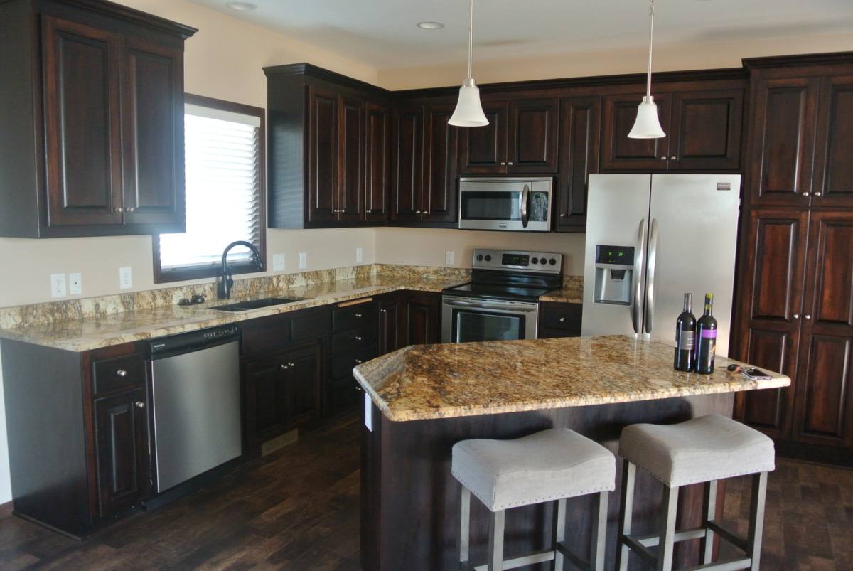 House for rent at 2633 17th St NW, Minot, ND 58703