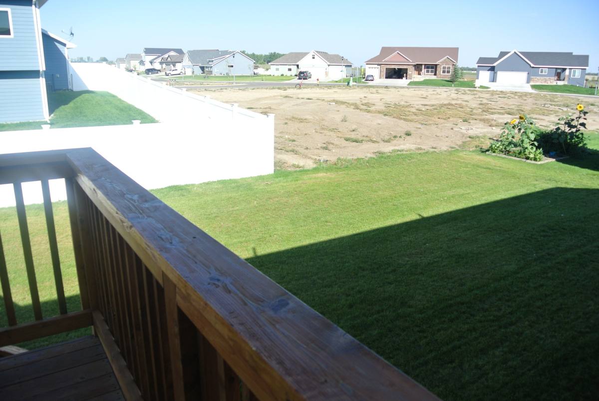 House for rent at 2633 17th St NW, Minot, ND 58703