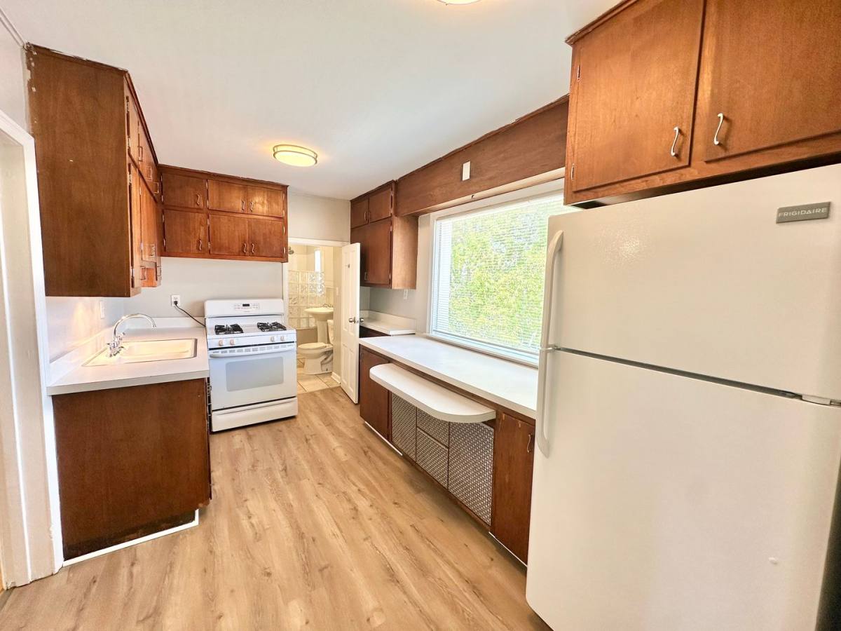 Apartment for rent at 1811 N Warren Ave, Milwaukee, WI 53202